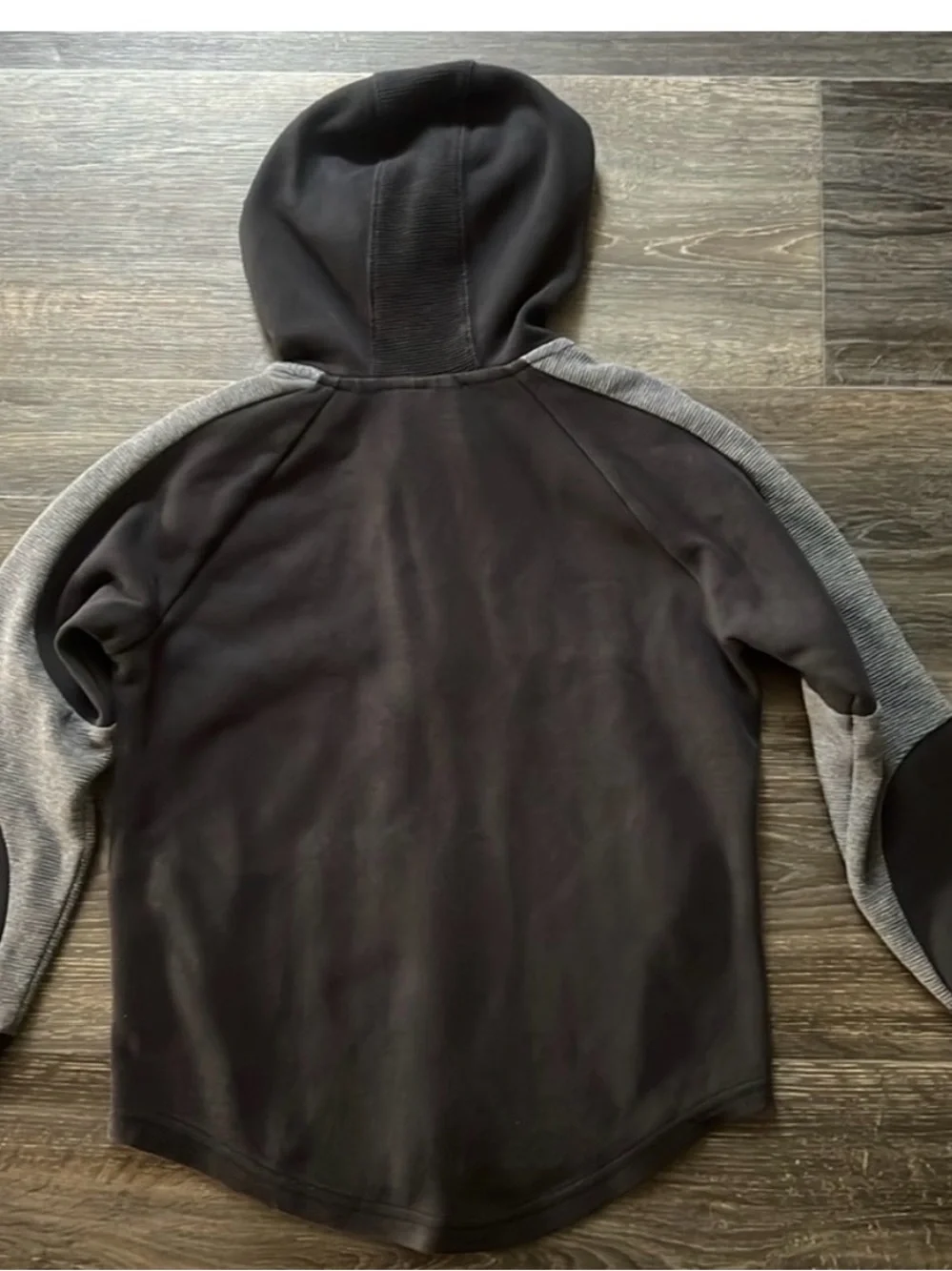 GAP •athletic works